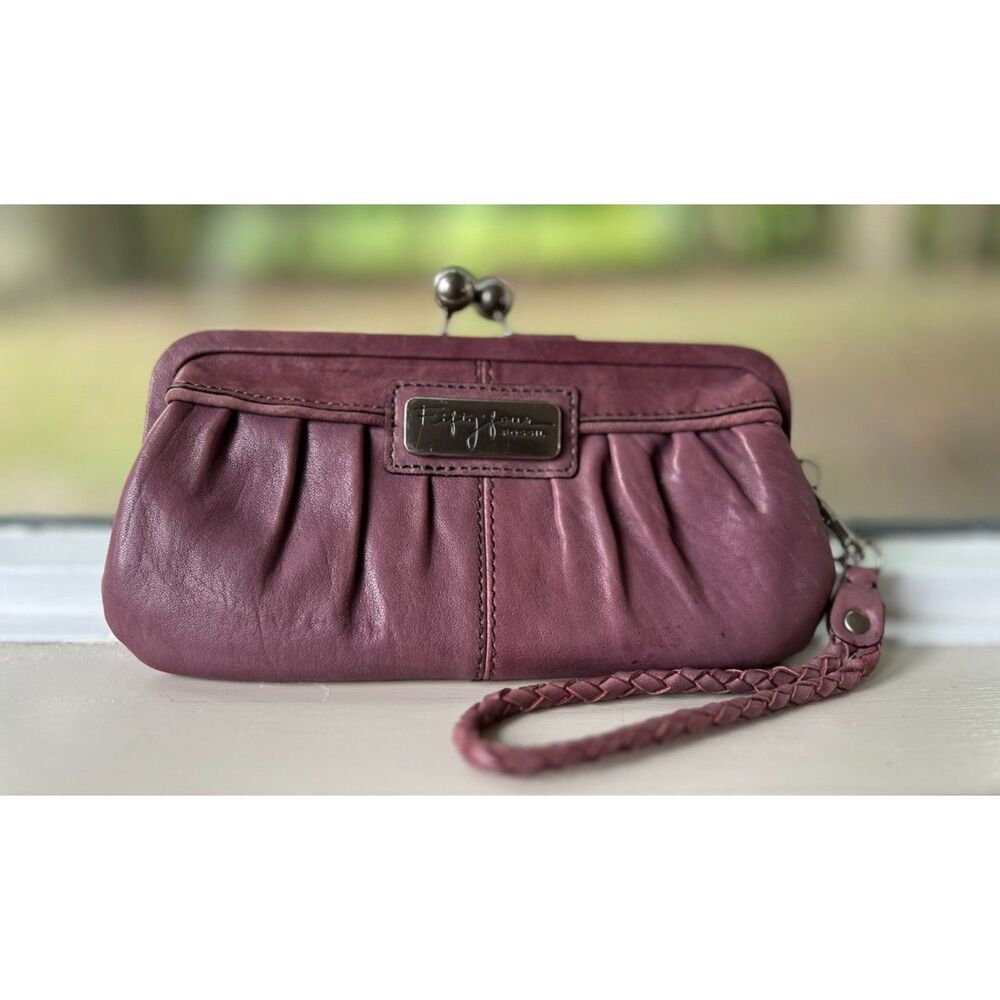 Fossil Fifty-Four Leather Kiss-Lock Clutch